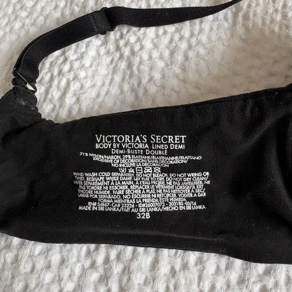 Victoria’s Secret Body by Victoria Lined Demi Bra Black 32B - Picture 6 of 8